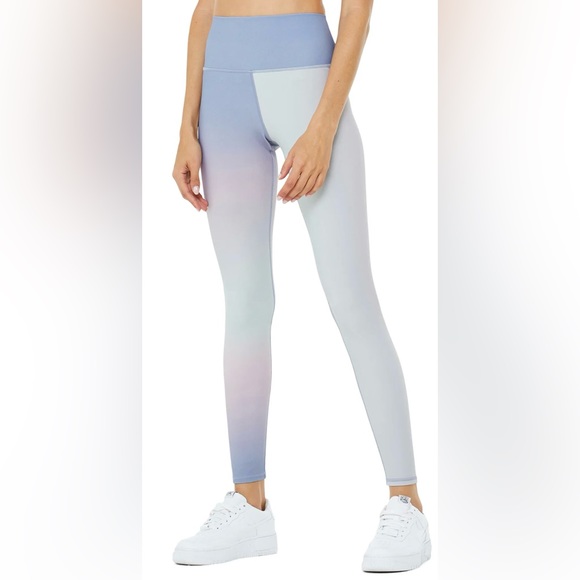 Vapor High-Waisted Gradient Dusk Legging - Picture 3 of 8